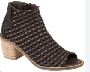 Journee Collection Devine Women's Open Toe Woven Leather Ankle Booties Brown 7